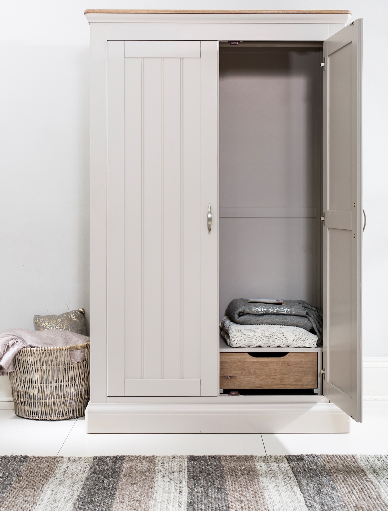 Armoire penderie bois de chêne et pin PORTLAND Armoires / Penderies