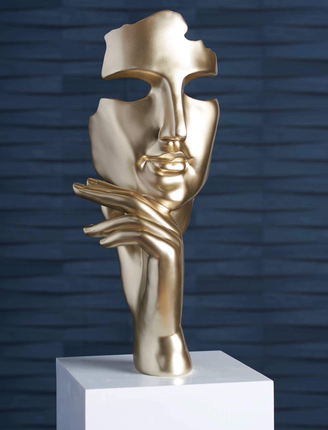 Sculpture moderne "Estilo" dorée socle blanc Figurines / Statues