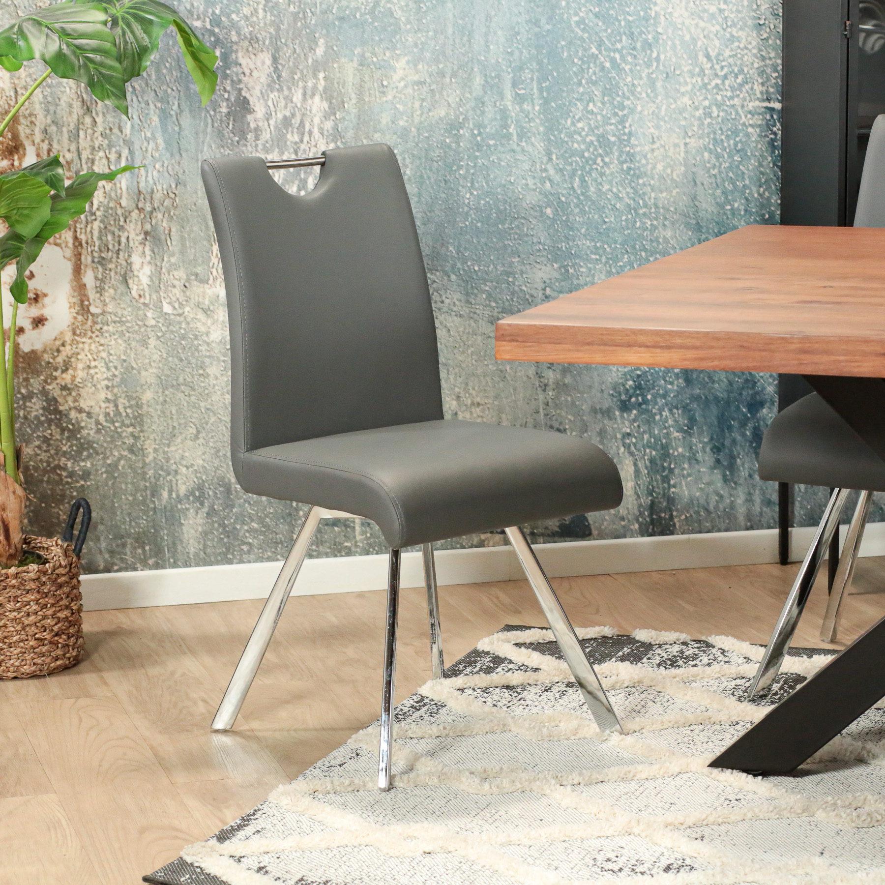 Chaise anthracite avec poignée (lot de 2) HELSINKI Chaises Pier